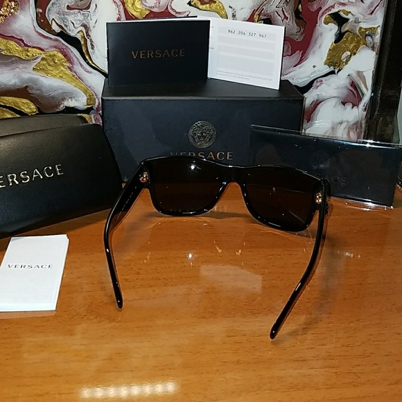 NWT Authentic Mens Versace Square Sunglasses - Picture 5 of 6